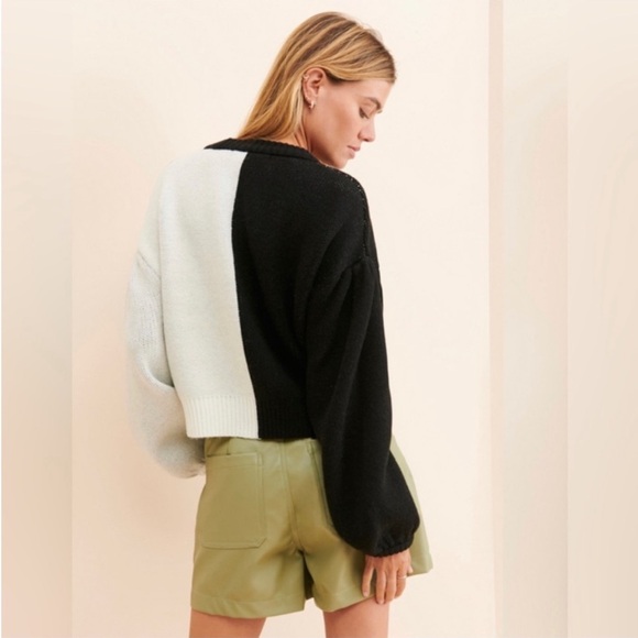 Farm Rio x Smiley Icon Pullover Sweater Small - Picture 2 of 3